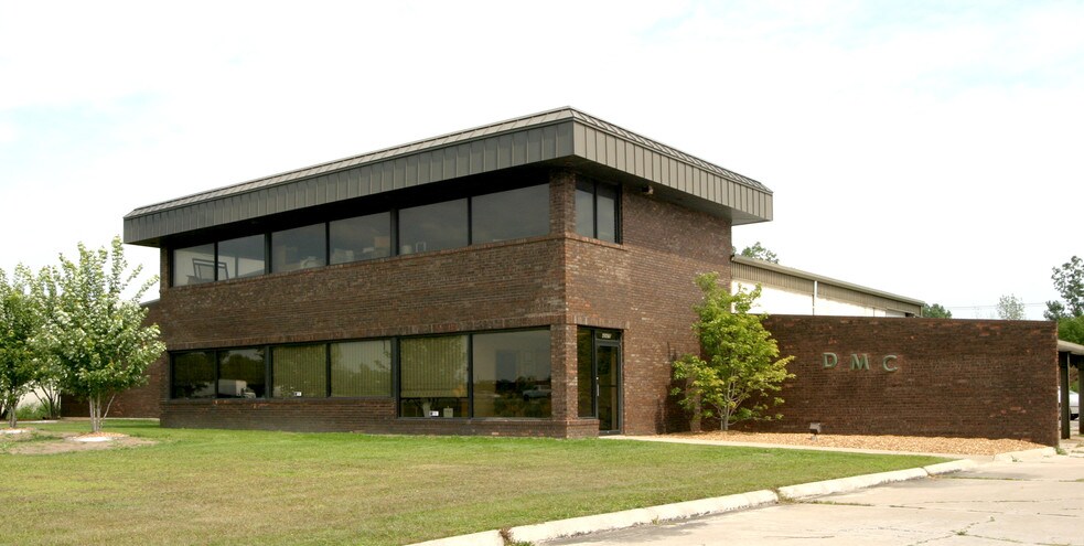 Primary Photo Of 42470 Executive Dr, Harrison Township Warehouse For Lease