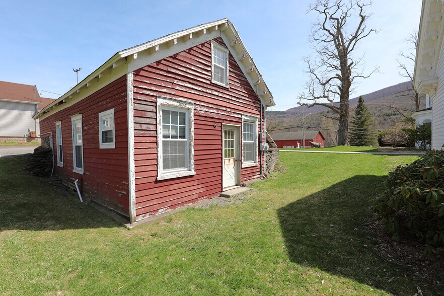 More Photos Of 43355 NY-28 Rt, Arkville Office Residential For Sale