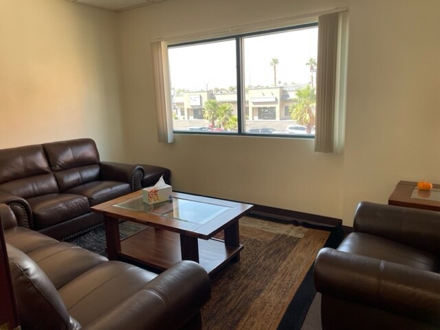 More Photos Of 5440 W Sahara Ave, Las Vegas Medical For Lease