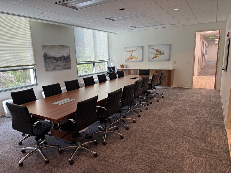 More Photos Of 100 Calhoun St, Charleston Office For Lease