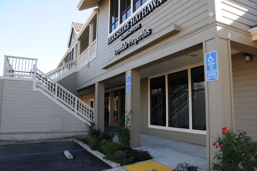 More Photos Of 588 San Ramon Valley Blvd, Danville Office Residential For Lease