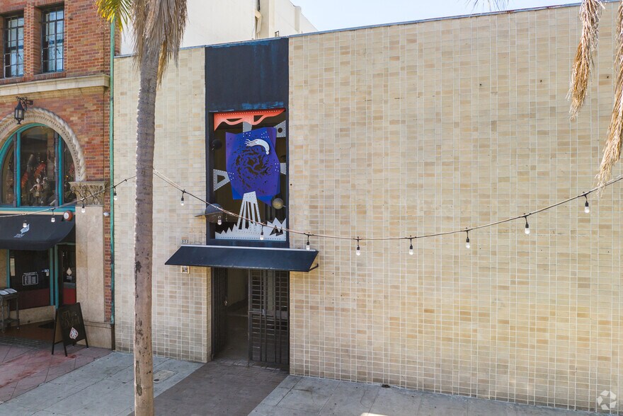 More Photos Of 434 E Broadway, Long Beach Loft Creative Space For Sale