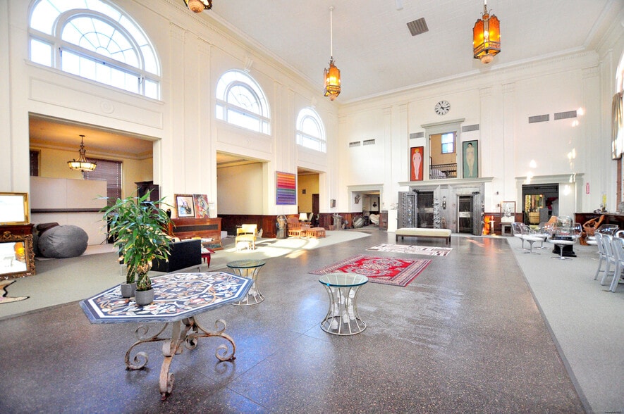 More Photos Of 236 Prospect St, Torrington Bank For Sale