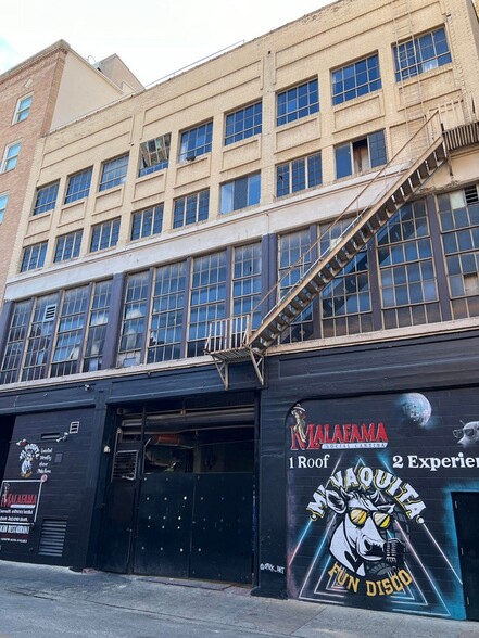 More Photos Of 212 College St, San Antonio Restaurant For Lease