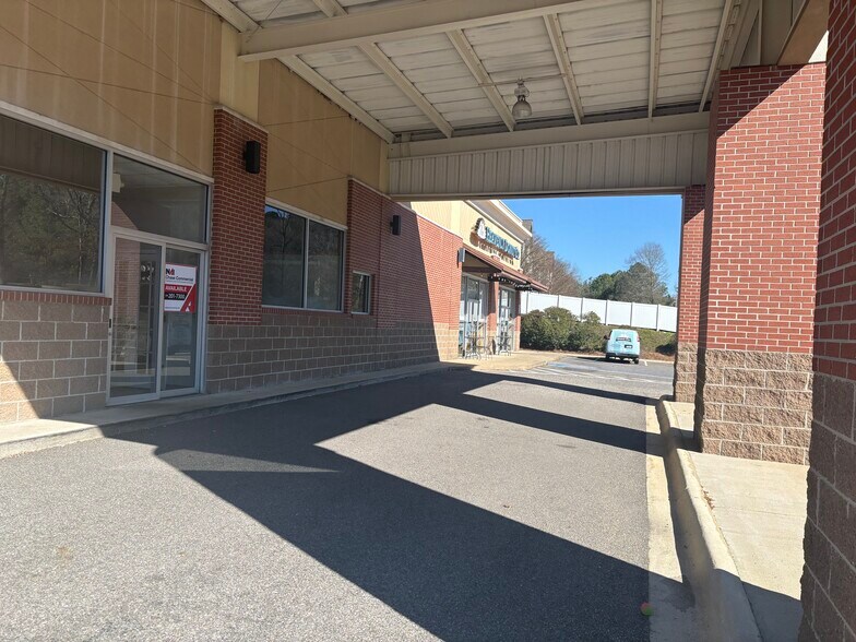 More Photos Of 4911 Cahaba River Rd, Birmingham Freestanding For Lease