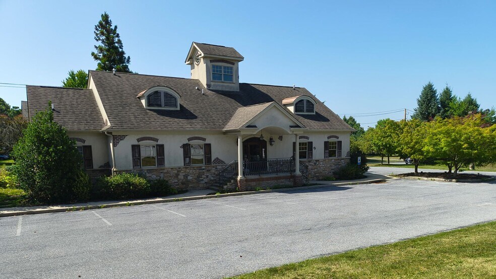 More Photos Of 3839 Easton Ave, Bethlehem Office For Sale