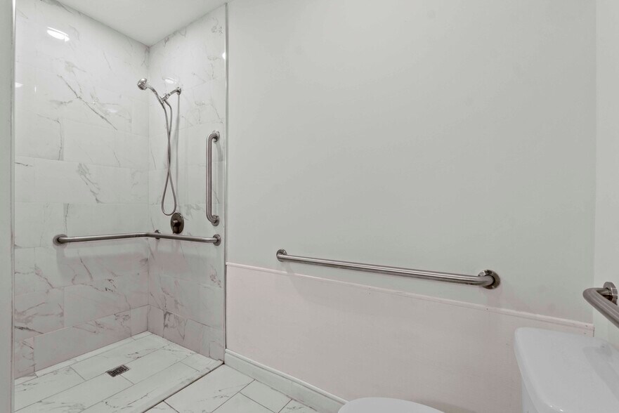 More Photos Of 1602 Cypress St, Baltimore Apartments For Sale