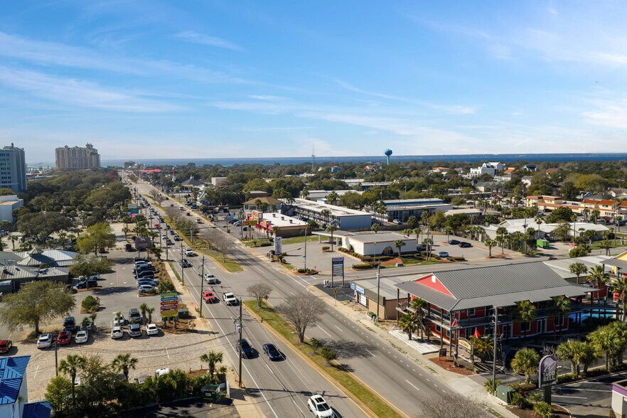 More Photos Of 503 Harbor Blvd, Destin Office For Lease