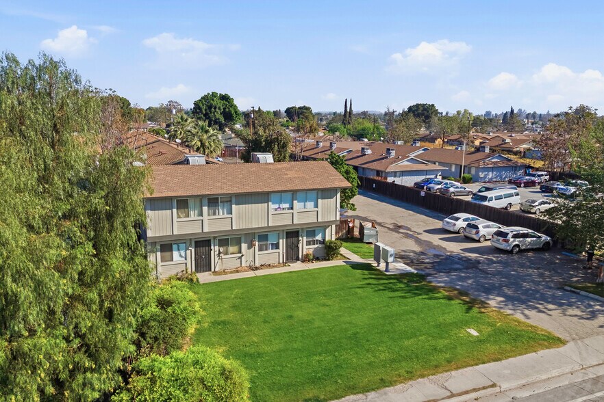 More Photos Of 330 Roberts Ln, Bakersfield Apartments For Sale