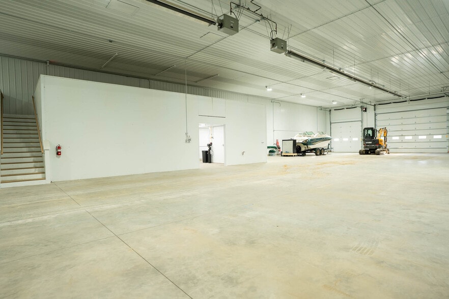 More Photos Of N5550 County Road Z, Onalaska Flex For Sale