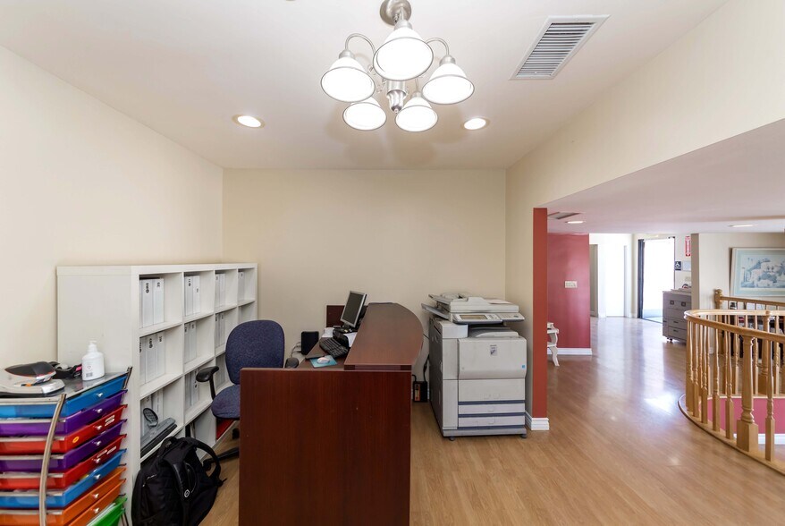 More Photos Of 1555 W Commonwealth Ave, Fullerton Office For Lease