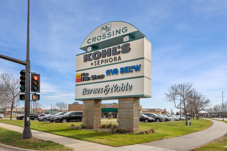 More Photos Of 13601 80th Cir N, Maple Grove Medical For Lease