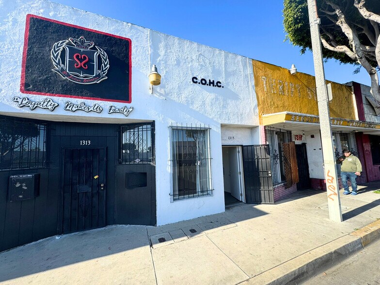 More Photos Of 1331 E Compton Blvd, Compton Storefront For Lease