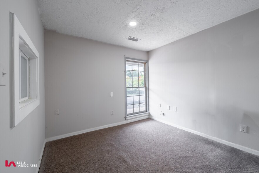 More Photos Of 150 Medical Way, Riverdale Medical For Sale