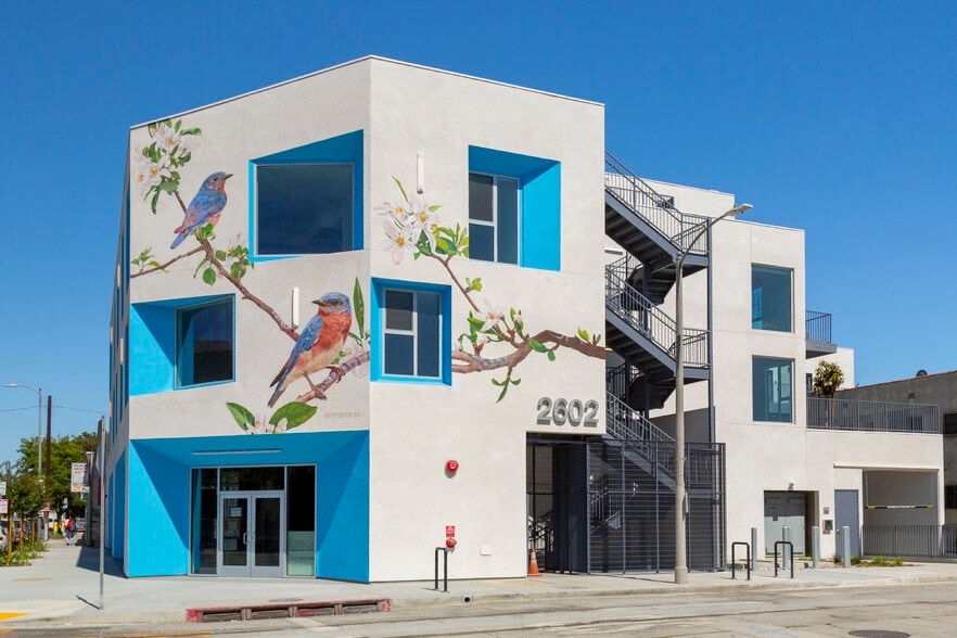 More Photos Of 5124 W Adams Blvd, Los Angeles Apartments For Lease