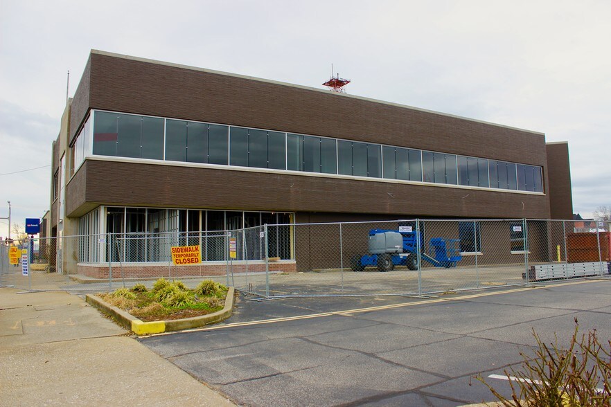 Primary Photo Of 600 Frederica St, Owensboro Office For Lease