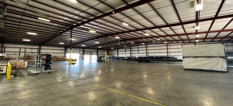 More Photos Of 3651 Shelby Ln, Denton Warehouse For Sale