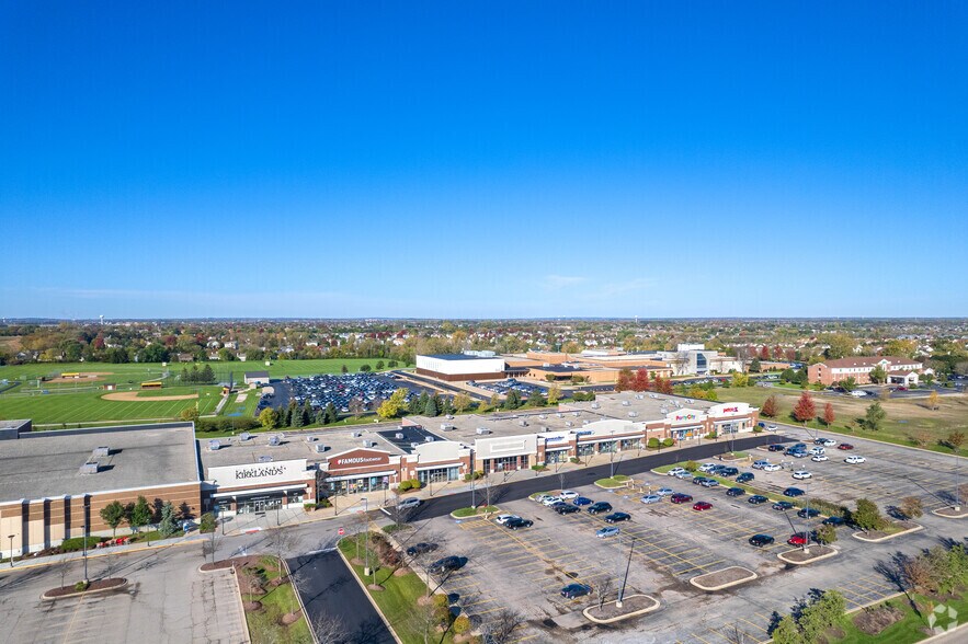 More Photos Of 702-750 S Randall Rd, Algonquin Unknown For Lease