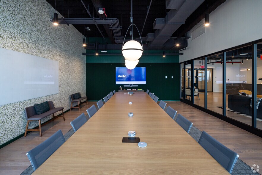 Photo of 24th Floor Ste 