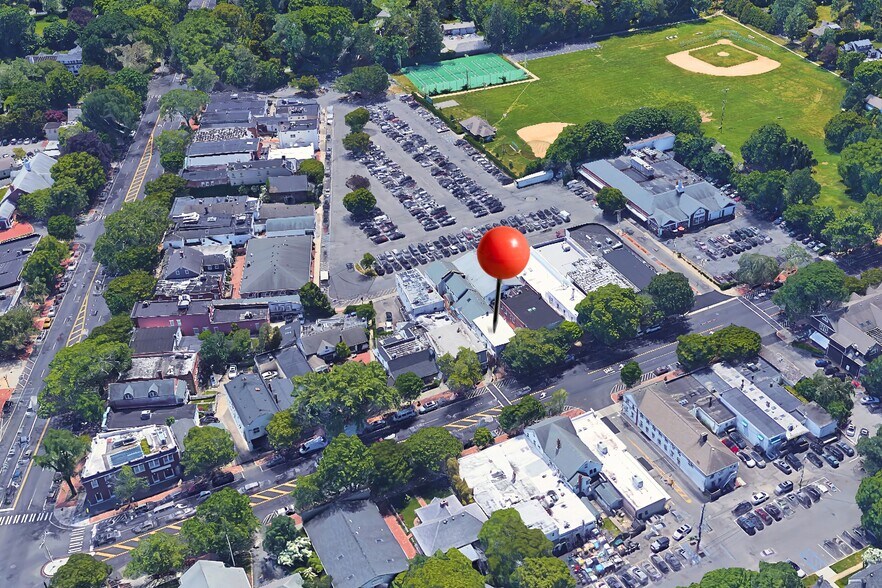 Primary Photo Of 47 Newtown Ln, East Hampton Coworking Space