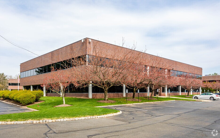 Primary Photo Of 502 Valley Rd, Wayne Office For Lease