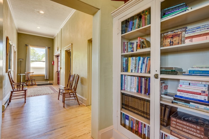 More Photos Of 21049 Uncompahgre Rd, Montrose Hotel For Sale