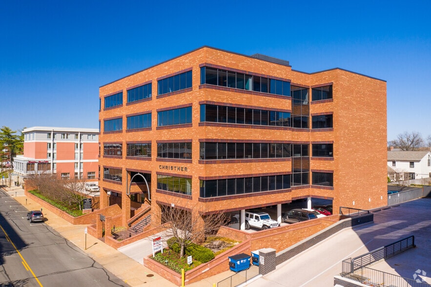 Primary Photo Of 168 N Meramec Ave, Clayton Office For Lease