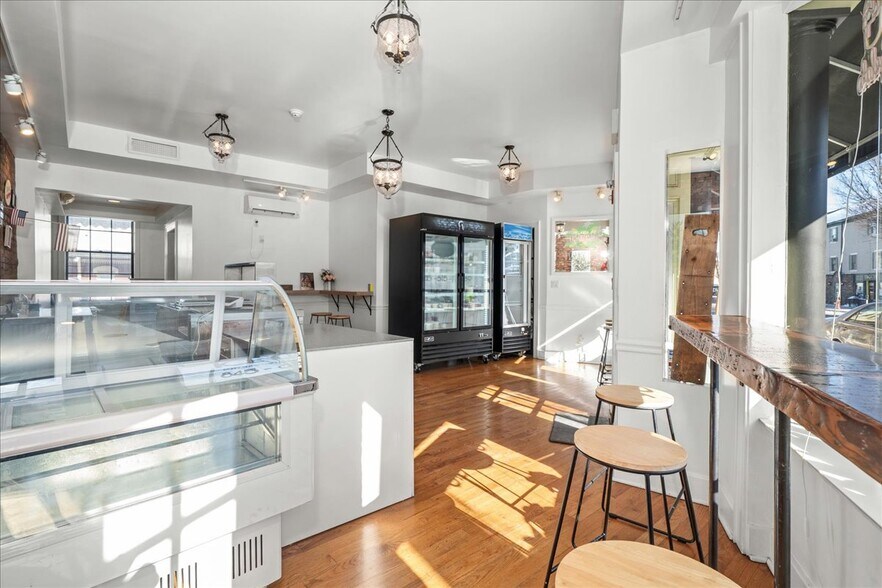 More Photos Of 134 W Main St, Goshen Storefront Retail Residential For Lease