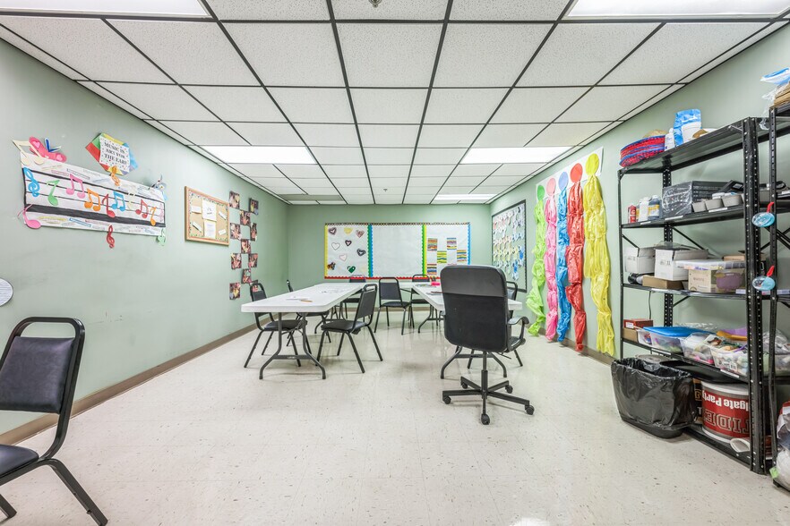 More Photos Of 2169 Commerce Blvd, Irondale Office For Sale