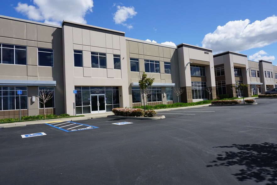 More Photos Of 5828 Lonetree Blvd, Rocklin Coworking Space