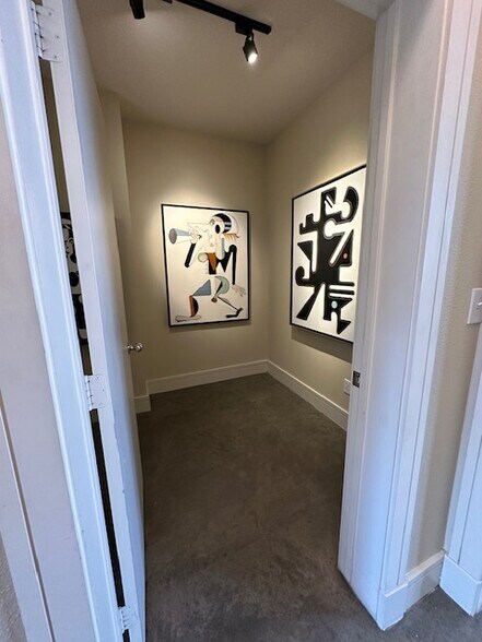 More Photos Of 3699 McKinney Ave, Dallas Freestanding For Lease