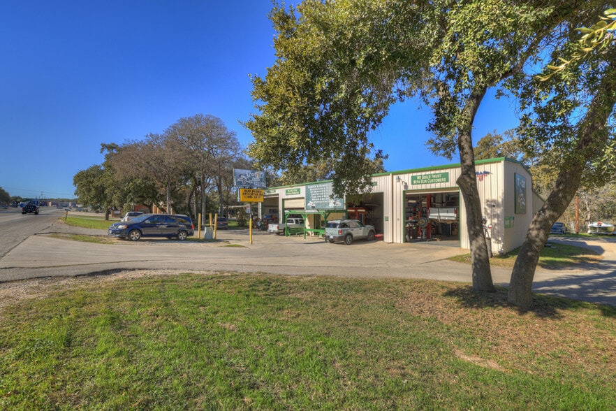 More Photos Of 8328 FM 2673, Canyon Lake Auto Repair For Sale