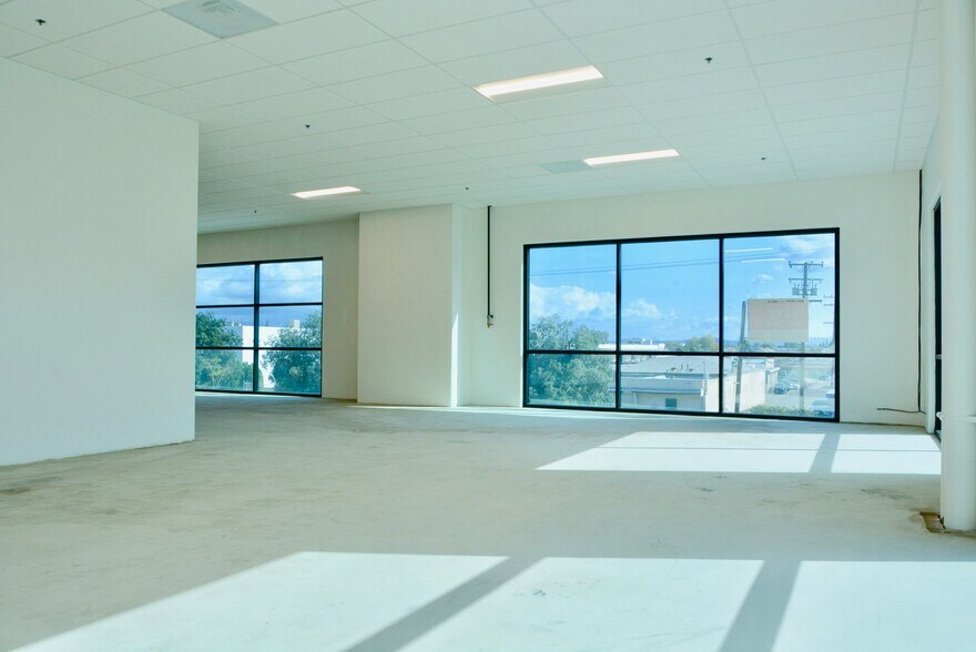 More Photos Of 4181 Temple City Blvd, El Monte Warehouse For Lease