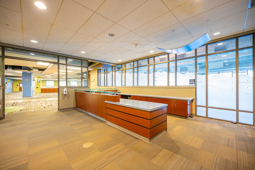 More Photos Of 170 Taylor Station Rd, Columbus Medical For Lease