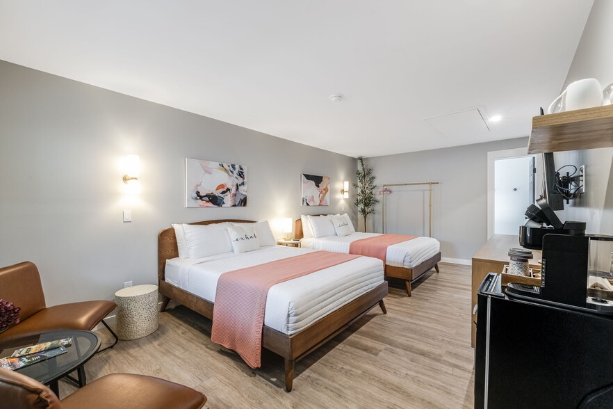 More Photos Of 4102 Soco Rd, Maggie Valley Hotel For Sale