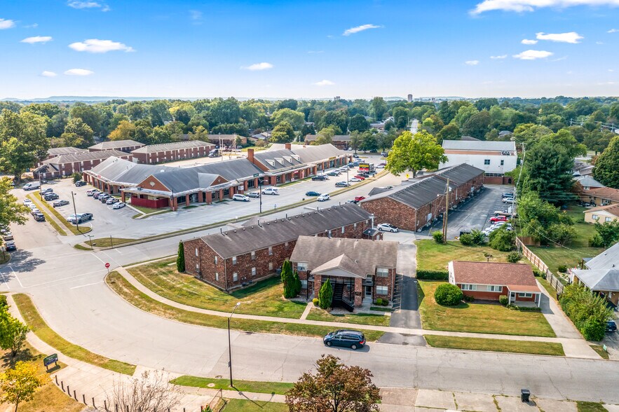 More Photos Of 3146 Commander Dr, Louisville Apartments For Sale