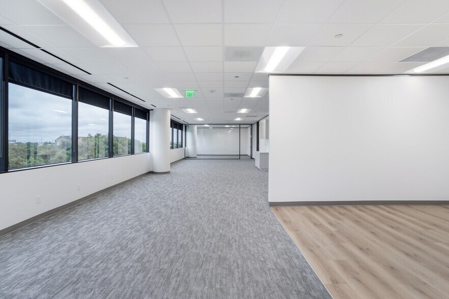More Photos Of 1701 Directors Blvd, Austin Office For Lease