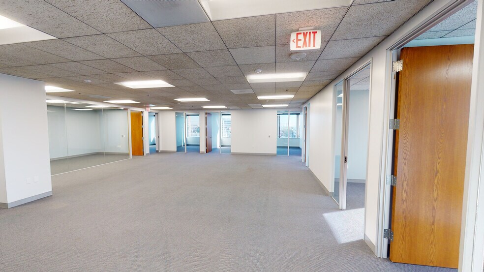More Photos Of 1990 S Bundy Dr, Los Angeles Office For Lease