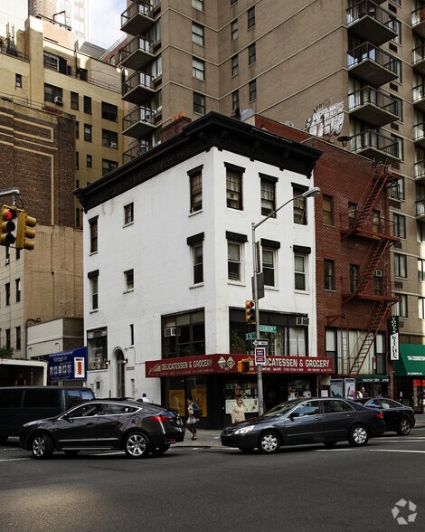 Primary Photo Of 180 Lexington Ave, New York Storefront Retail Residential For Lease