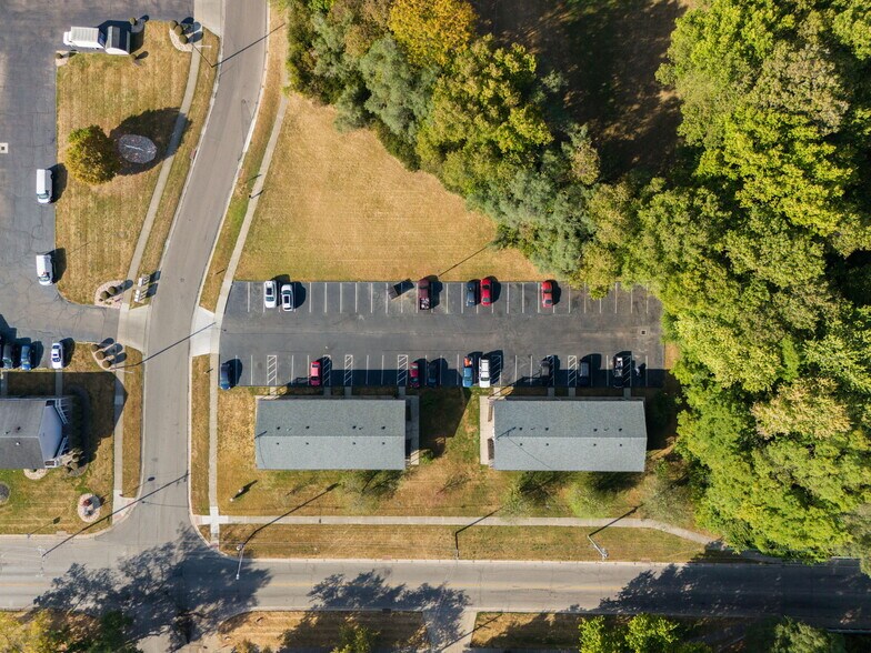 More Photos Of 2975 Wilbraham Rd, Middletown Apartments For Sale