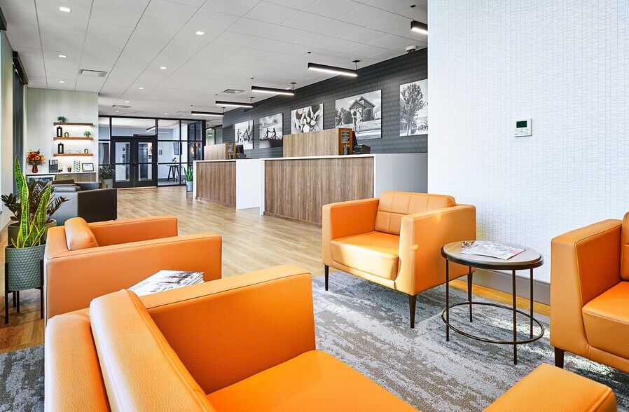 More Photos Of 255 John F Kennedy Rd, Dubuque Office For Lease