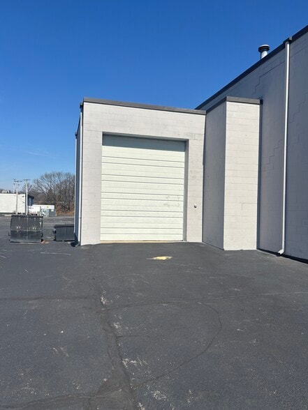 More Photos Of 33 Plan Way, Warwick Light Distribution For Lease