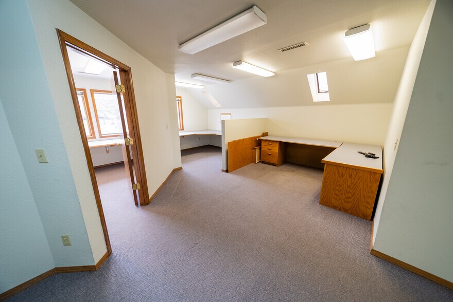 More Photos Of 110 W Dale Ave, Flagstaff Office For Sale