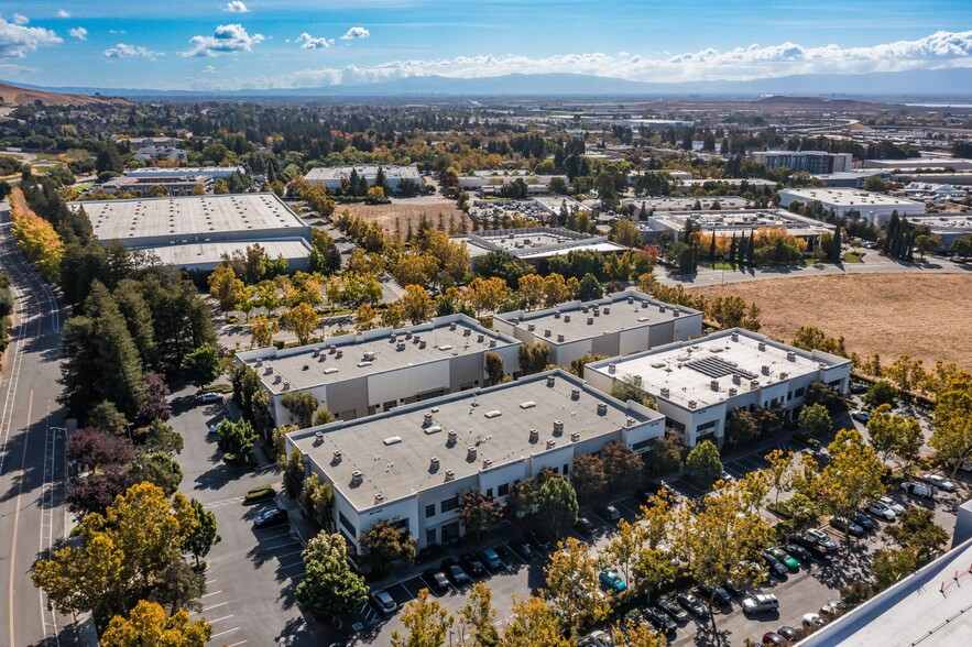 Primary Photo Of 959-987 Corporate Way, Fremont Research And Development For Sale