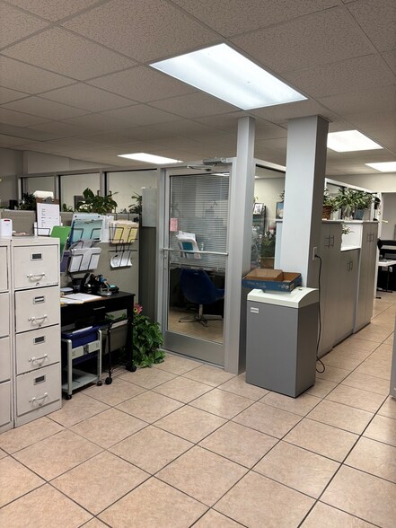 More Photos Of 2380 Riverside Dr, Danville Freestanding For Sale