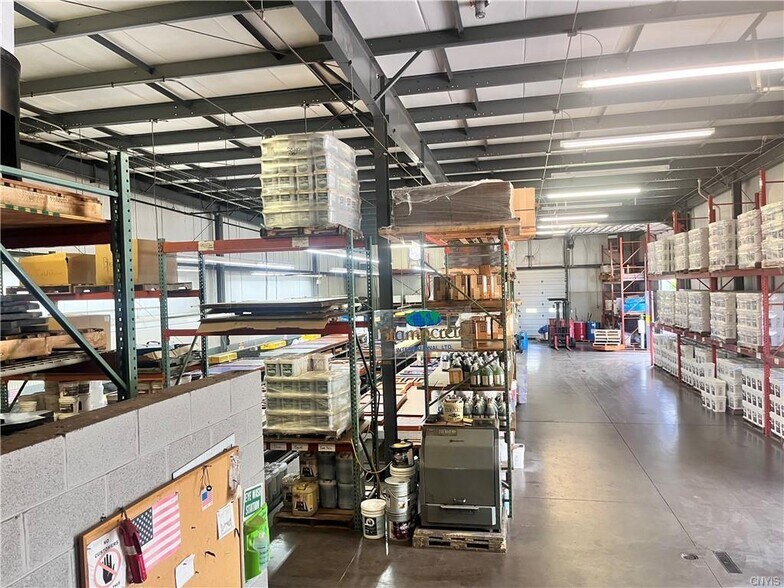 More Photos Of 325 Commerce Blvd, Liverpool Light Manufacturing For Sale