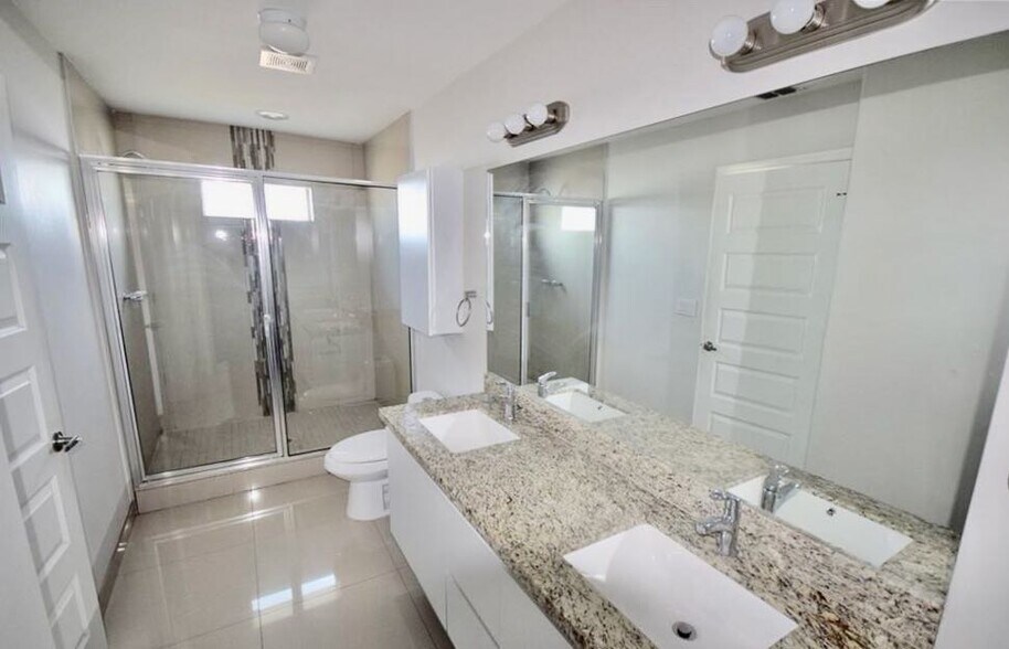 More Photos Of 1202 Upas Dr, Edinburg Apartments For Sale