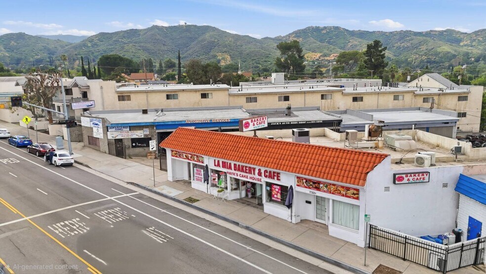 More Photos Of 7780 Foothill Blvd, Tujunga Restaurant For Sale