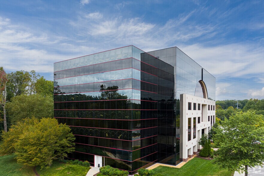 More Photos Of 7501 Boulder View Dr, North Chesterfield Unknown For Lease