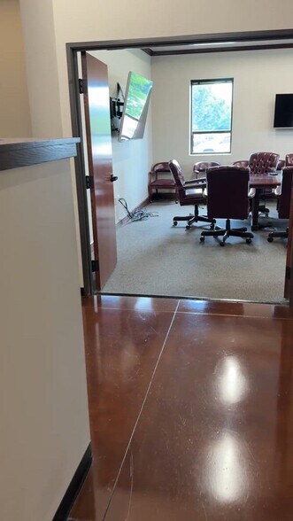 Primary Photo Of 25 NW 146th St, Edmond Medical For Lease